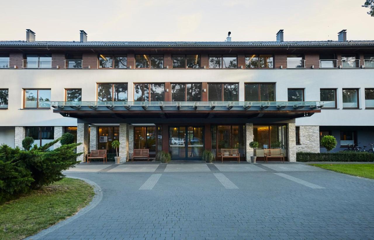 Columna Medica Hotel Łask Exterior foto