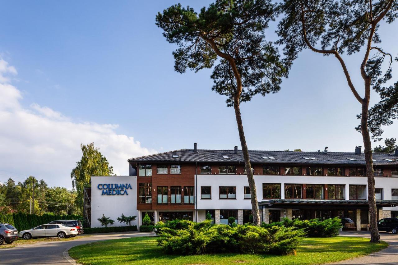 Columna Medica Hotel Łask Exterior foto