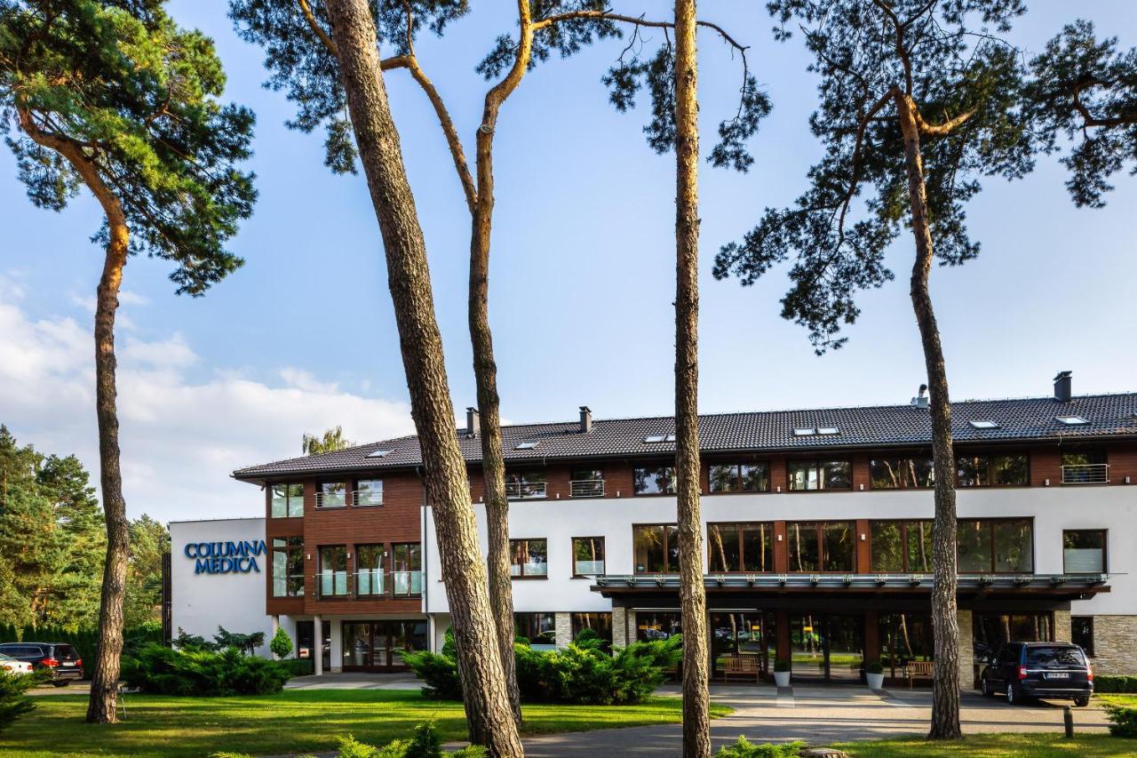 Columna Medica Hotel Łask Exterior foto